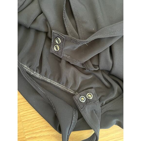 Women Banana Republic Wrap Black Blouse Top Bodysuit Snap Top Shirt Med Petite - Picture 4 of 5